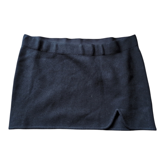 Sweater mini skirt notch at the hem black size L - Picture 9 of 9